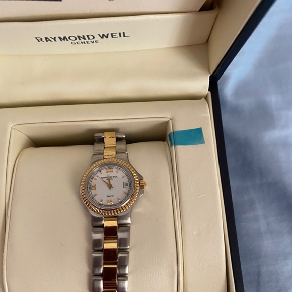 Watch - Picture 2 of 6